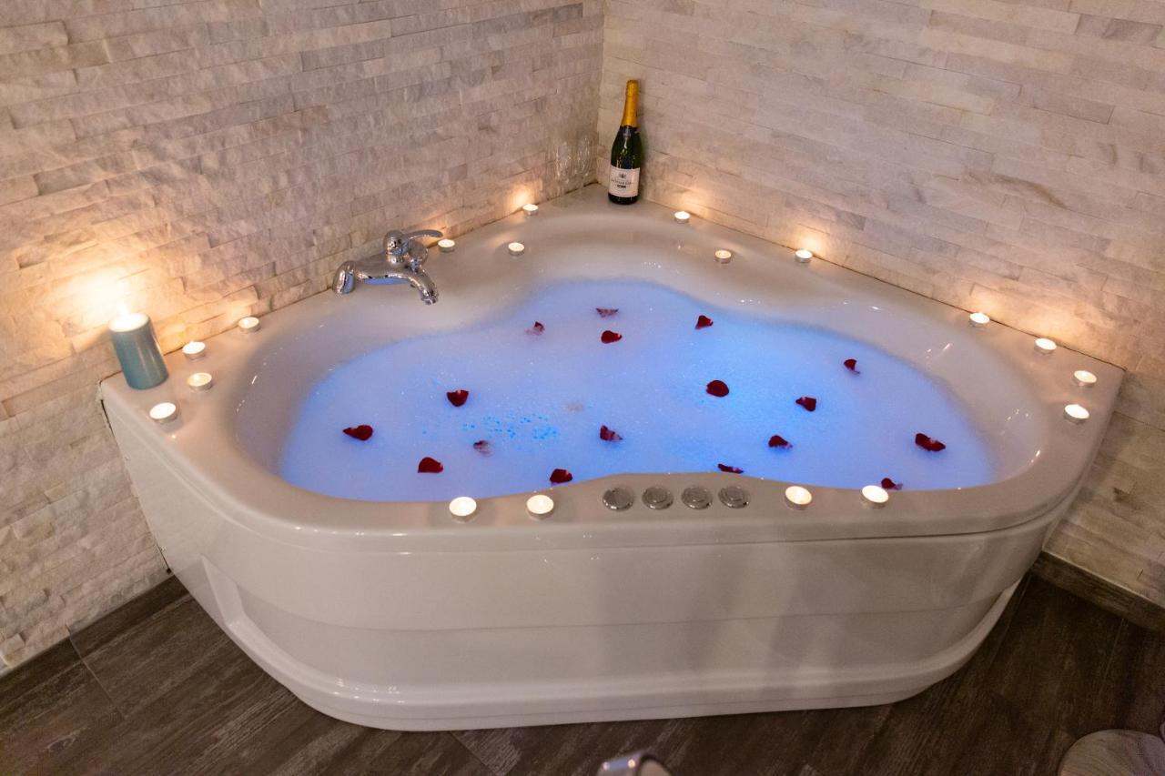 Spa Apartment Nalis Ni Esterno foto