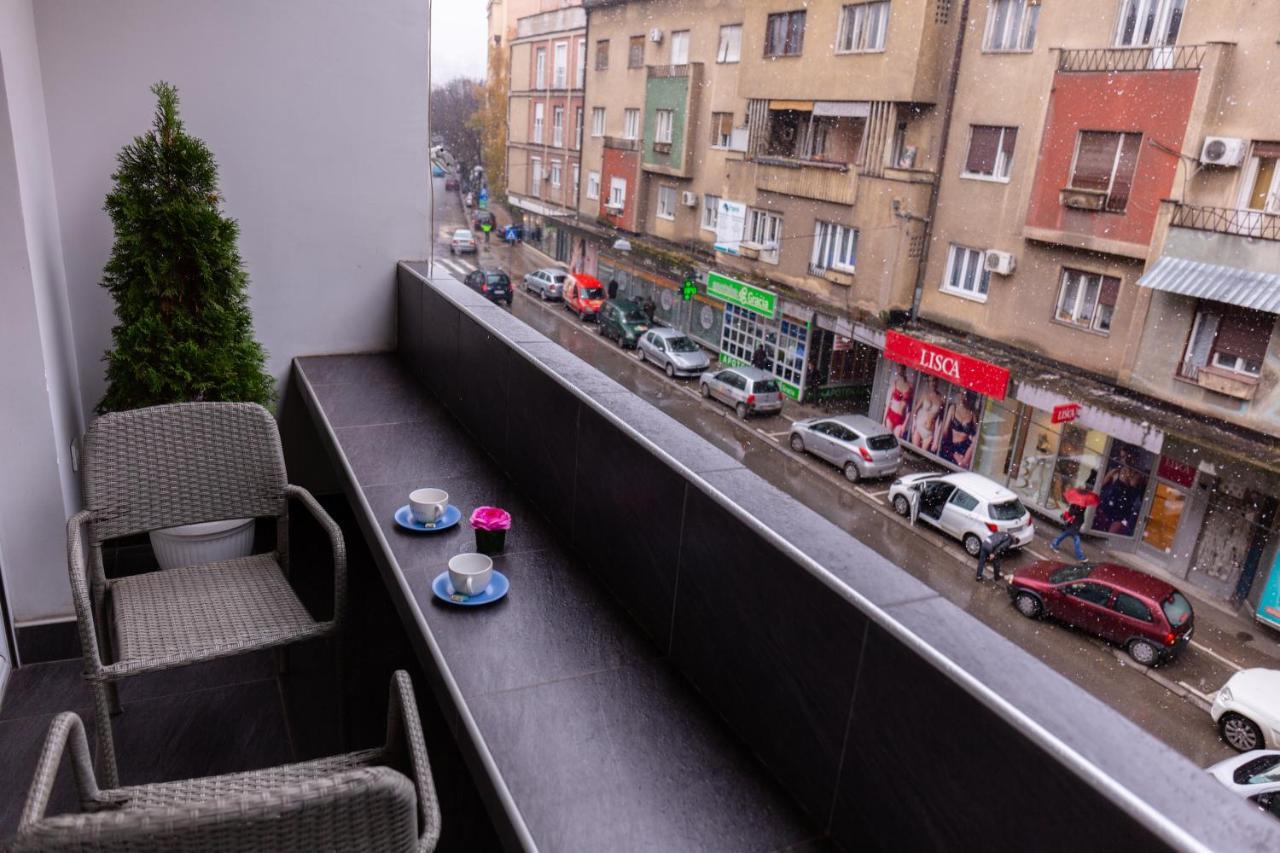 Spa Apartment Nalis Ni Esterno foto