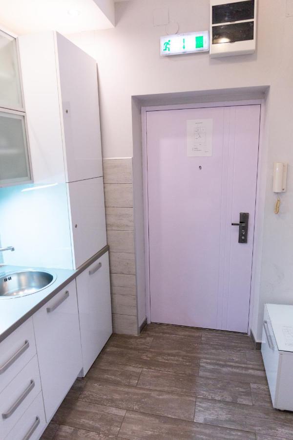 Spa Apartment Nalis Ni Esterno foto