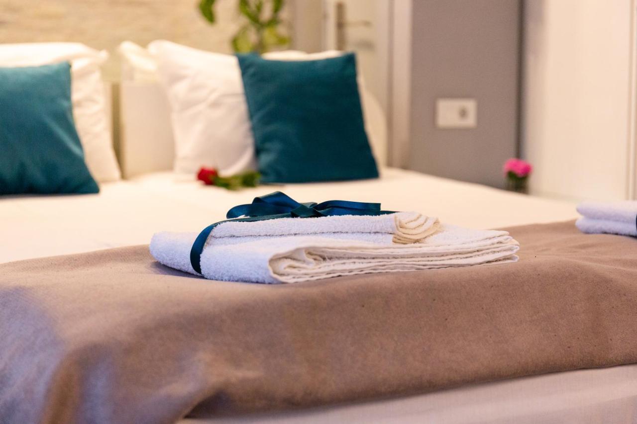 Spa Apartment Nalis Ni Esterno foto